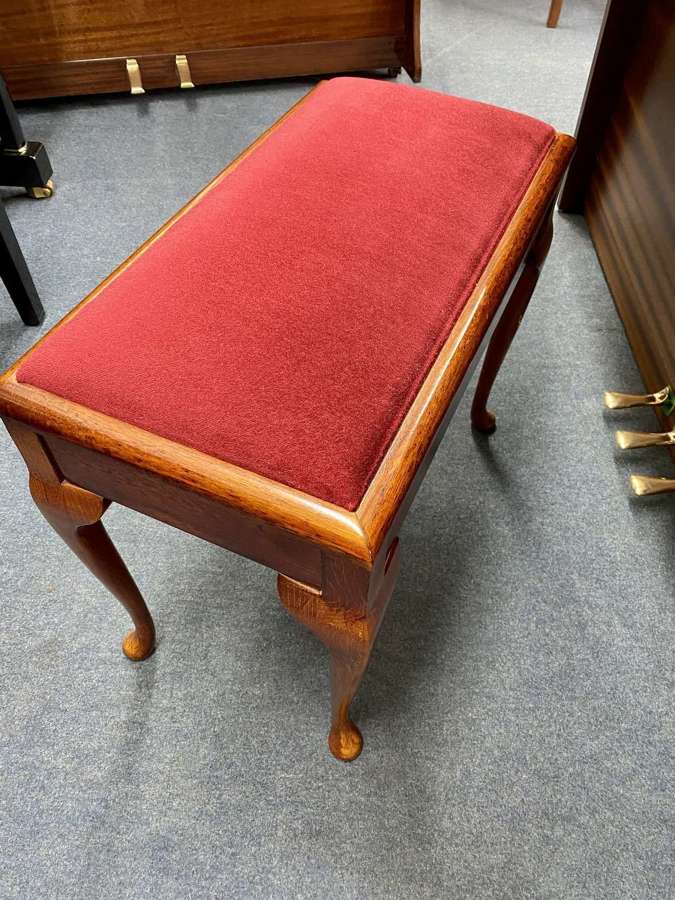 Piano stool cabriole legs with music compartment